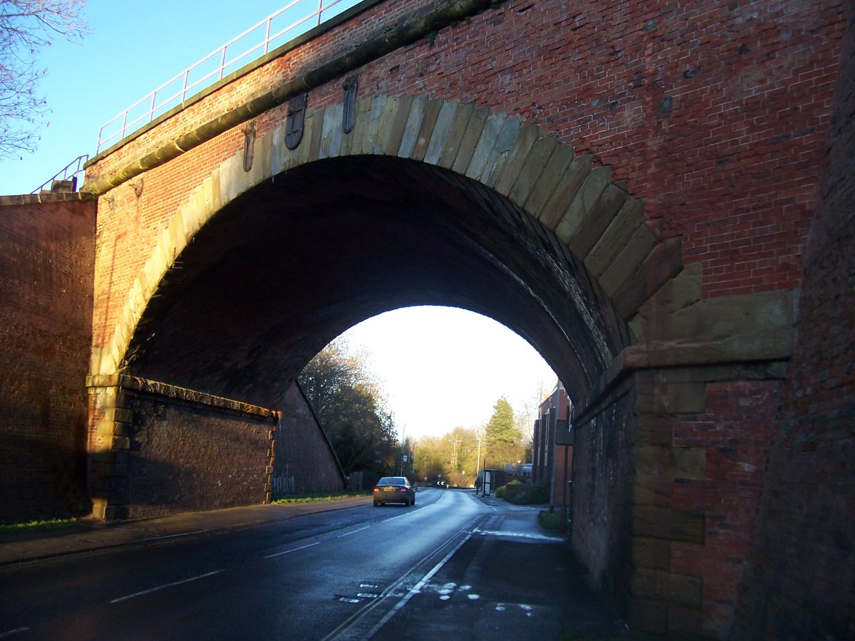 A little intrigue to finish. Railway bridge on Worsall Road. In the 1980s, you could see the faded remains of huge, white graffiti: "USA OUT OF VIETNAM NOW". In 2001, a new slogan appeared: "9/11 WAS AN INSIDE JOB". Convinced it was the same handwriting.  #yarmmicrohistory