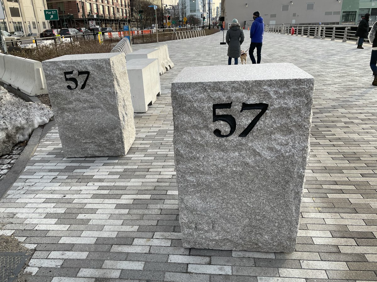 martinhawkins's tweet photo. Sure, it starts off as a friendly cult but then huge stone blocks start falling on your city. #areclub #57 #wut https://t.co/nakO9K8kgi