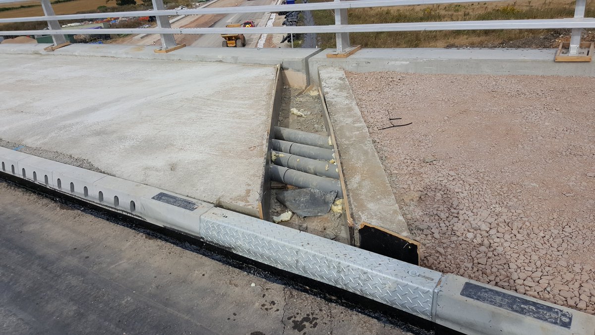 So to prevent this, we separate the deck and abutments, and leave a gap for movement to occur, a space for the deck to expand and contract into. This is a non-integral bridge. You can have on or multiple movement joints in a bridge.