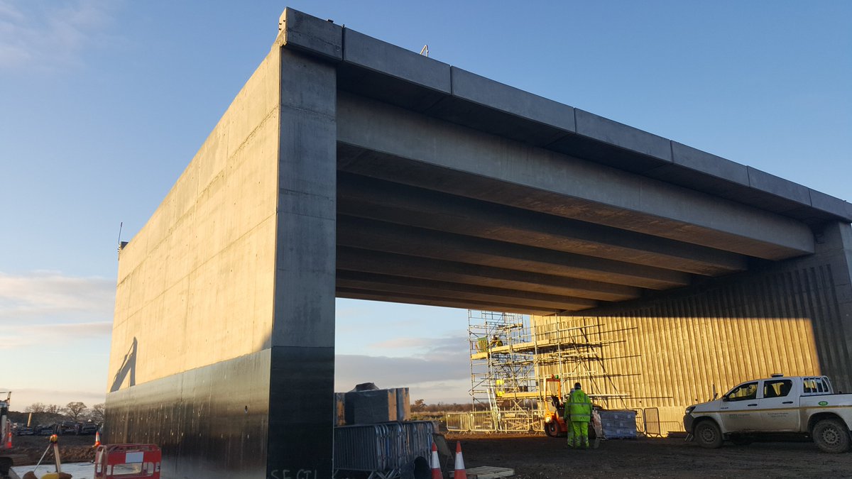 For relatively short spans of 30m, the movement is small enough that the concrete and steel can cope with these forces without resulting in damage to the bridge. An integral bridge has no movement joints and can manage the movement forces.