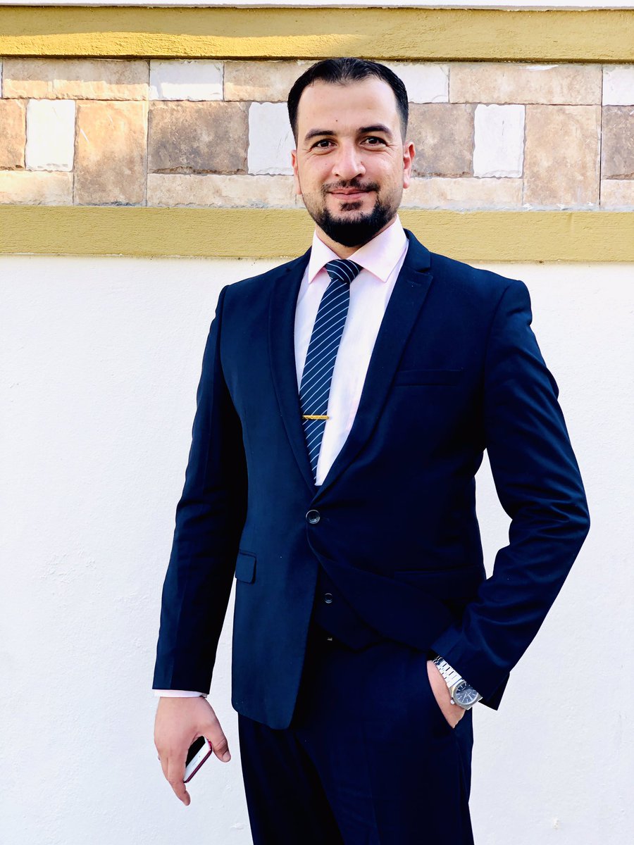 مع نهاية عام و بداية عام جديد ..لا عودة إلى الوراء مطلقاً....
فالعمر دقائق وثواني وكل محطة مررنا بها هيهات الرجوع إليها ثانية
 ولا تبقى في زوايا الذاكرة الا المواقف ، رزقكم الله عمراً مديداً اللهم اجعله عاماً تتبدل فيه أقدارنا الى الافضل واجعله عام خير وبركة على جميع المسلمين