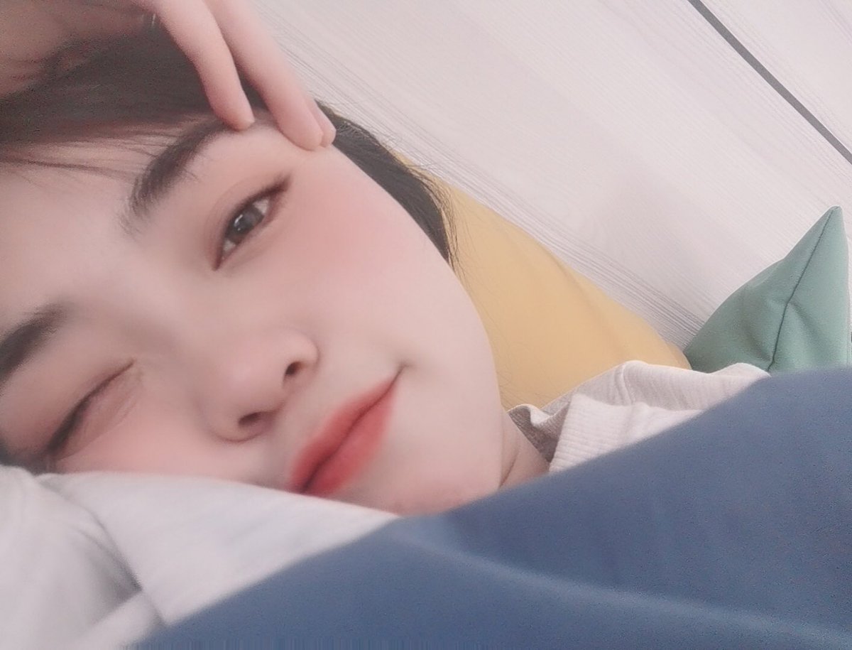wushitian's tweet photo. #GoodBye2020 #2021makeawish 永远年��，永远热爱生活。🌞🌻 https://t.co/KB04Yk8YKq