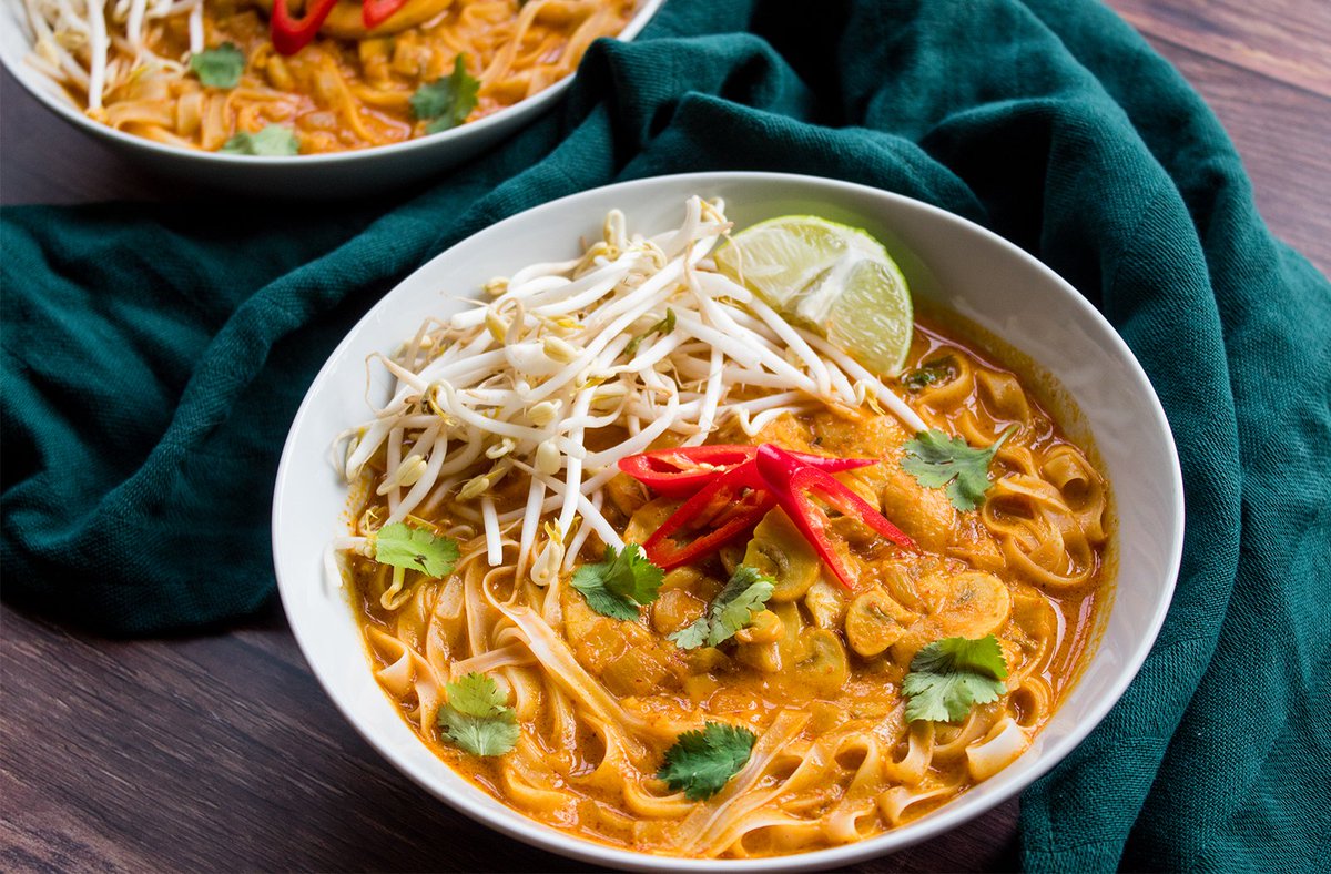 eatingveganwme's tweet photo. My 4 most popular vegan recipes of 2020 😍 https://t.co/t0lkkQj9ey