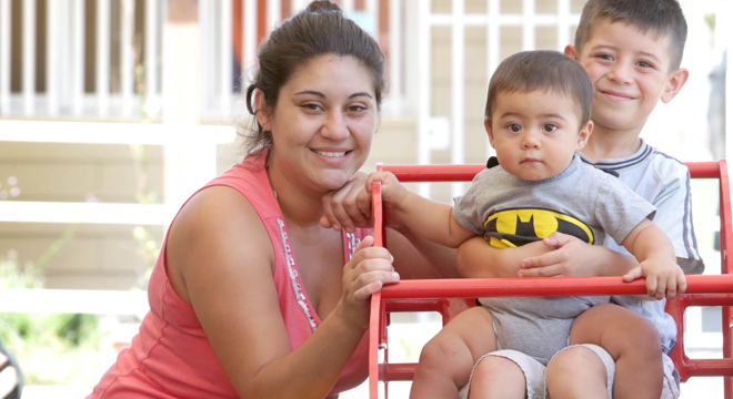 Hdecristo's tweet photo. #Destacados2020
#ChileComparte es una iniciativa q junto a @TECHOChile , @FondoEsperanza y @SJMChile desarrollamos para ayudar a las familias + vulnerables d nuestro país ante la crisis sanitaria. Inició con cajas d alimentos y se transformó en mucho más.
https://t.co/LQqHnvXTTc https://t.co/E8tR96bCE0