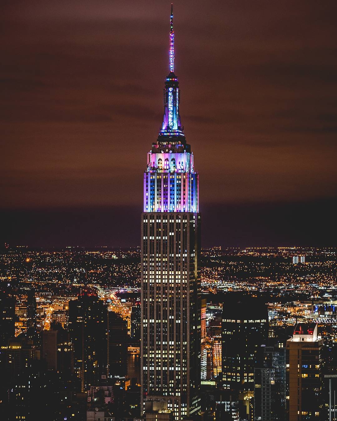 Empire State Building On Twitter Celebrating New Year S Eve With Our Festive Multi Color Sparkling Lights Tonight Esbright Here S To A Happier Healthier New Year Goodbye 2020 You Will Not Be