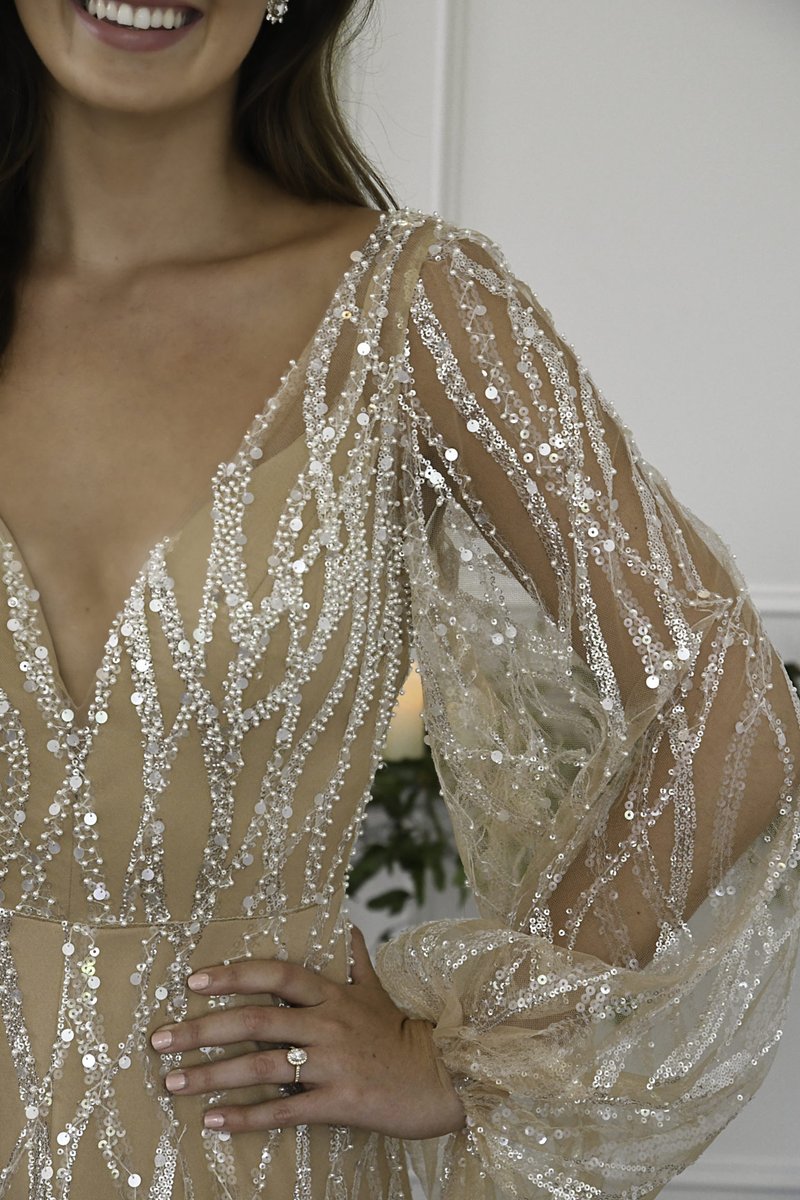 Brides to be: we can't wait to meet you and help you with your perfect dress! Call 954-462-3222 for an appointment. #wedding #dress #newyear #weddingdress #goals #bohobride