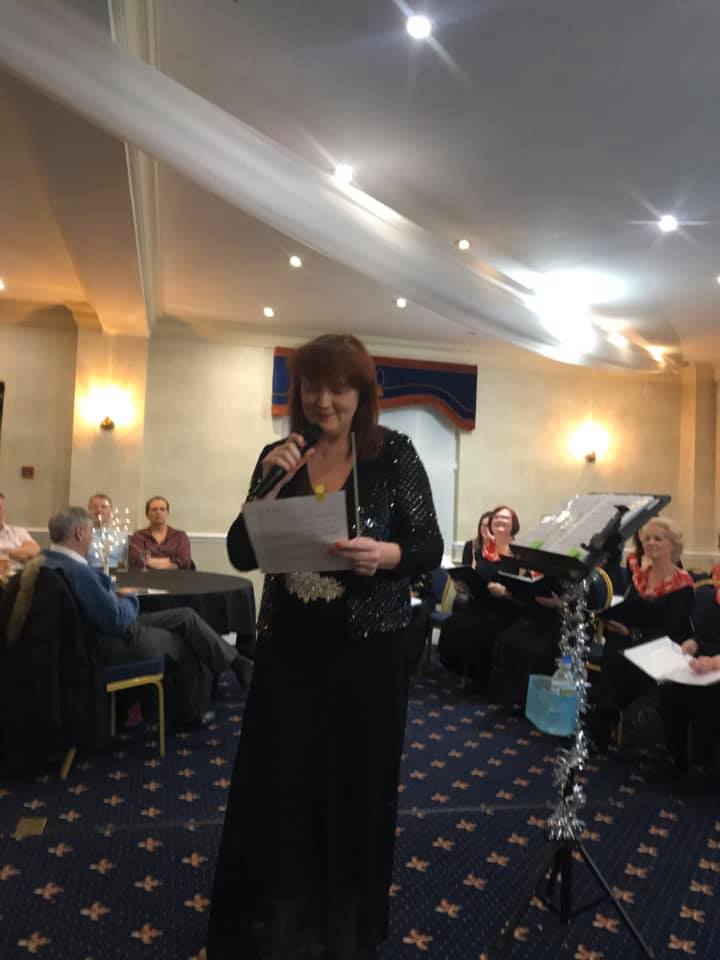 ProjGetSinging's tweet photo. Rowena leads the Liquorice Singers in Pontefract. Like many choirs of its kind the social contact is as important as the singing.
Rowena is an example of you have all been doing in keeping the choir alive and the isolation at bay.
#12Daysof2020 #ProjectGetSinging #MDBrunchuk https://t.co/UuicIwBHna