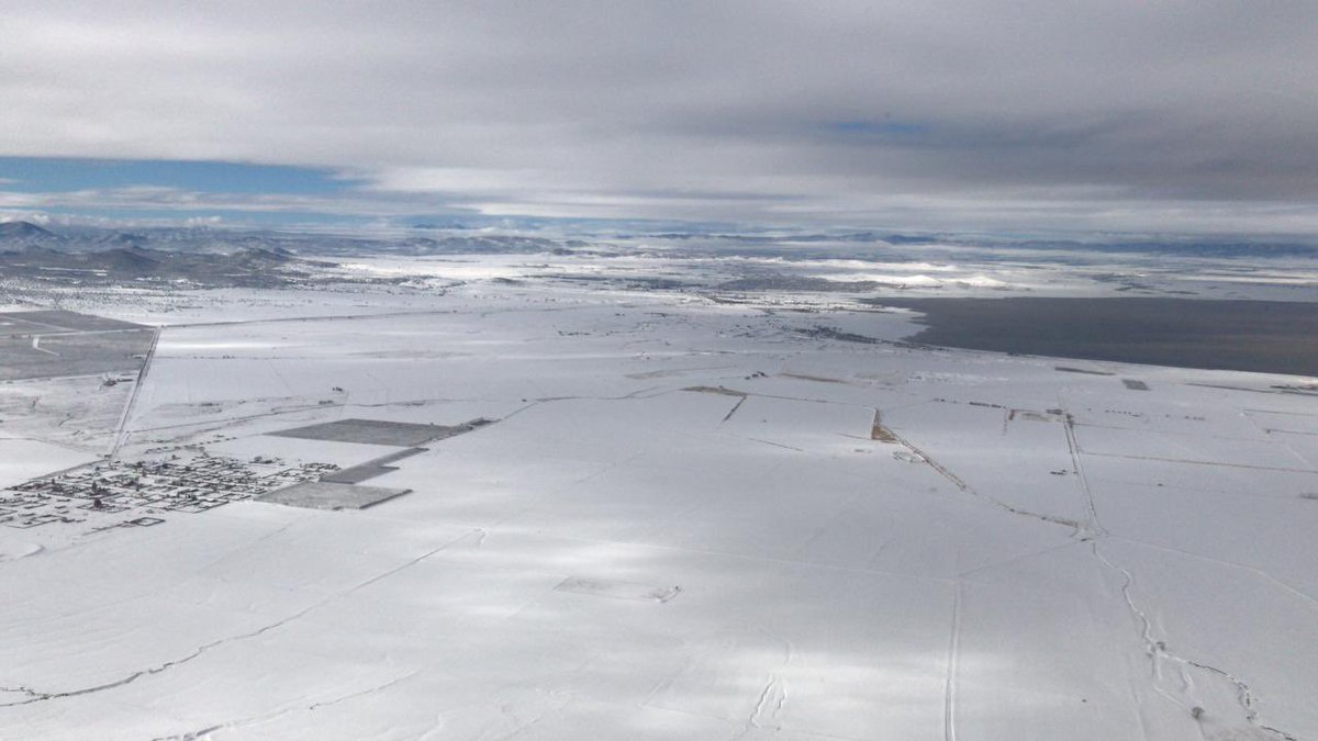 Skullspliter1's tweet photo. New year’s snow day !!!! ❄️ ❄️❄️❄️🎄🎄 ⛄️ #SnowStorm2020 #ByeBye2020 look from the helicopter 🚁 #reconflight https://t.co/6wsXHd1uHi