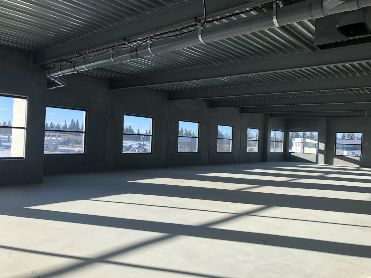 GrantFedorukPT's tweet photo. 2021 will bring a new chapter for all of us. We look forward to turning the page &amp; opening a new clinic in @cashmobstalbert &amp; @RdhRachel’s home town. 

@citysprucegrove @ParklandCounty - we can’t wait to be a positive impact in the community!
#sprucegrove #parklandcounty https://t.co/KKrgCP8QSC