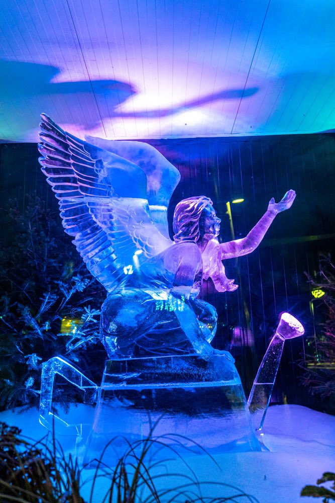 Fino al 10 gennaio godetevi la magica atmosfera di festa a #BellariaIgeaMarina! 
Presepe di sabbia e di ghiaccio sempre visitabili! ✨🤩 
#ilNataleconnoi #Christmastime