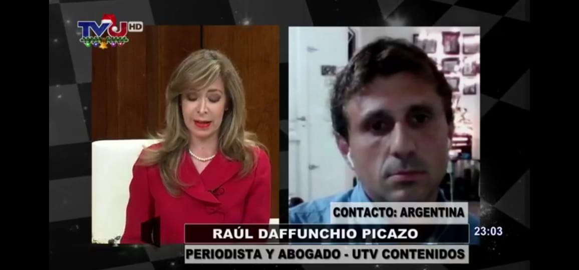 DaffunchioPicaz's tweet photo. Gracias a la producción de @XimenaGalarza, conductora del programa televisivo "Jaque Mate" de TVU Bolivia, por confíar en quien suscribe, integrante @UTvContenidos para describir el momento histórico de la aprobación del #AbortoLegal2020 en #Argentina https://t.co/NWipNvt8Qg