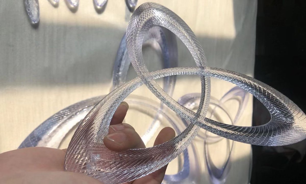 facfox3d's tweet photo. The beautiful transparent art piece is ordered from a sculptor. The rings are nested with each other, looking like a clover. The rings are embossed with grid-like patterns in a close look.
See more: https://t.co/DeGhgc3PrN
#3dprint #art #dispaly #transparent #3dmodel #3dart #3dp https://t.co/9sSCvzNfLy