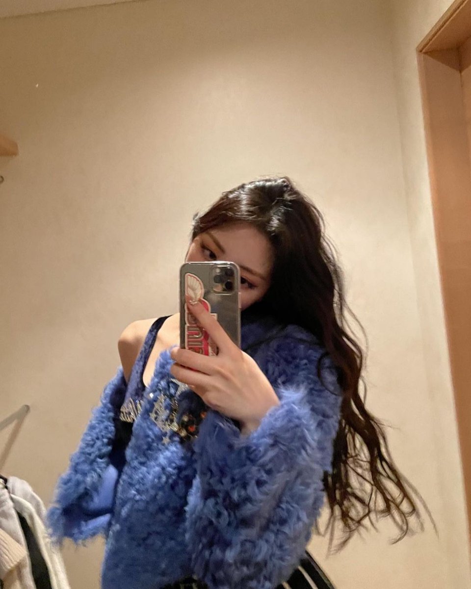 foryunaitzy's tweet photo. #YUNA #ITZY https://t.co/d7vVUNO2g3