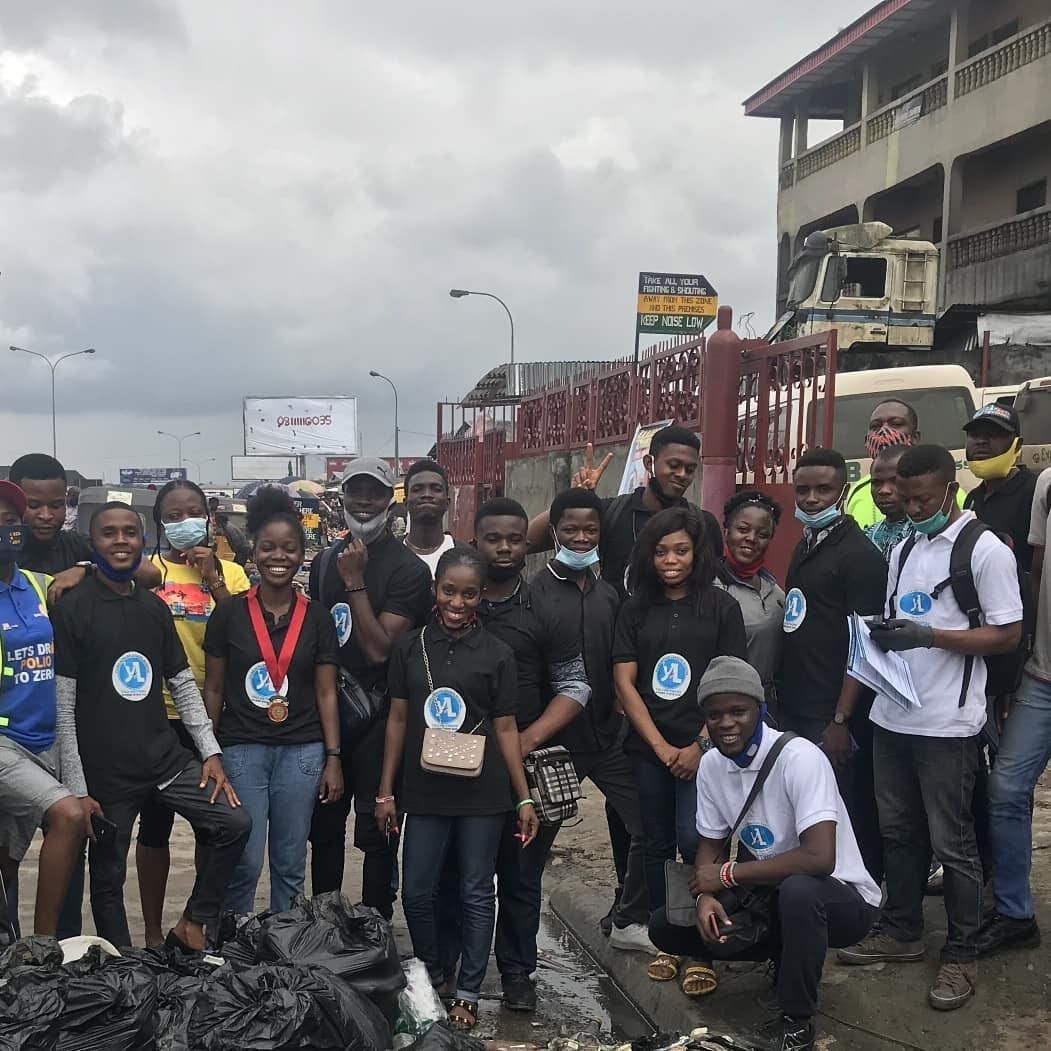 Participants in the Young African Leaders Initiative (YALI) Network Rivers Hub during a community service exercise at Eleme in Rivers State, Nigeria. 29 August 2020. yalirivershub Photo/Instagram