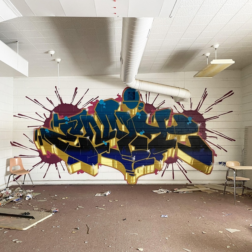BombingScience's tweet photo. Splattered on the wall
EMIT
@emit_df
#graffiti #graff #emit #emitdf #instagraffiti #graffitiporn #graffitiletters #graffitiburner https://t.co/AYJsLi6AdK | https://t.co/5nn9kmTjI2