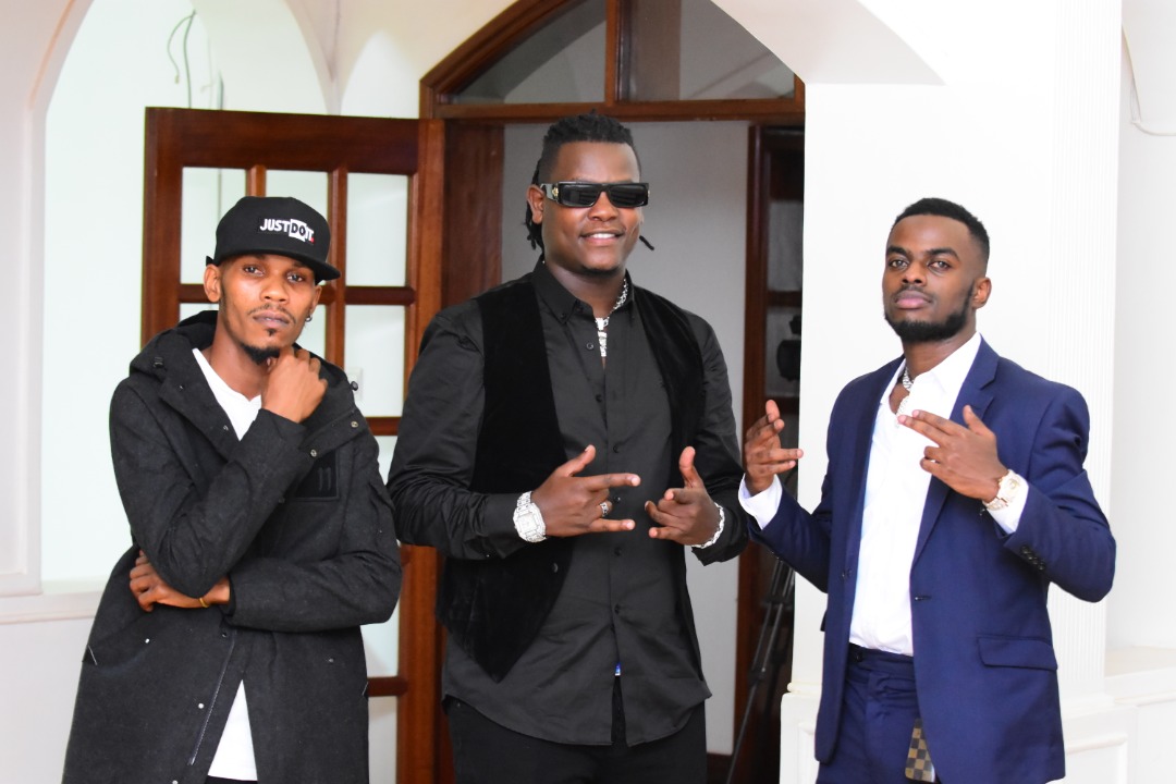 thechoice_live's tweet photo. #SpecialBonane aka kanya Boss @BruceMelodie ari kumwe naba Djs https://t.co/CRJxTl5Y9g