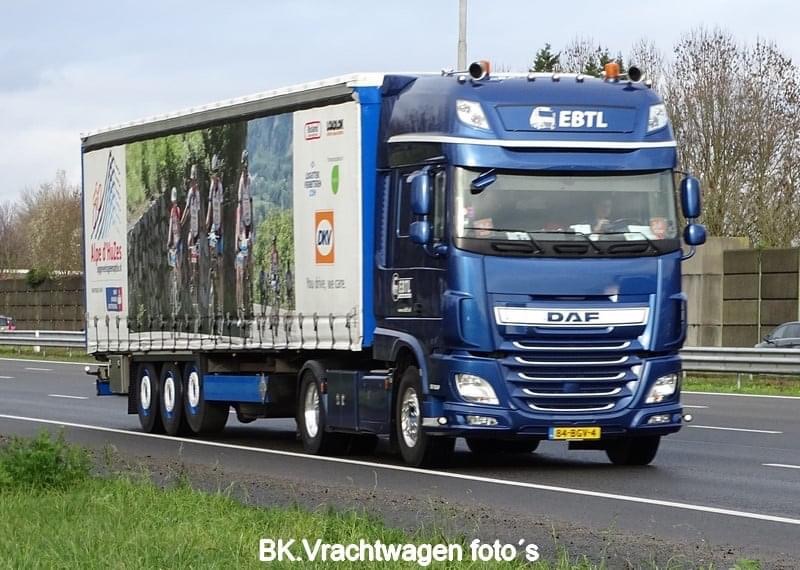 Ik denk dat dit #mijnjaarin4fotos wel is… Nieuw-Zeelandreis, een prachtige zwangere vriendin, dochter en heel veel mooie ritjes. Volgend jaar weer eens wat meer bijeenkomsten, feestjes en vriendenavonden en dan komt het helemaal goed #staysafe #fijnejaarwisseling #opnaar2021