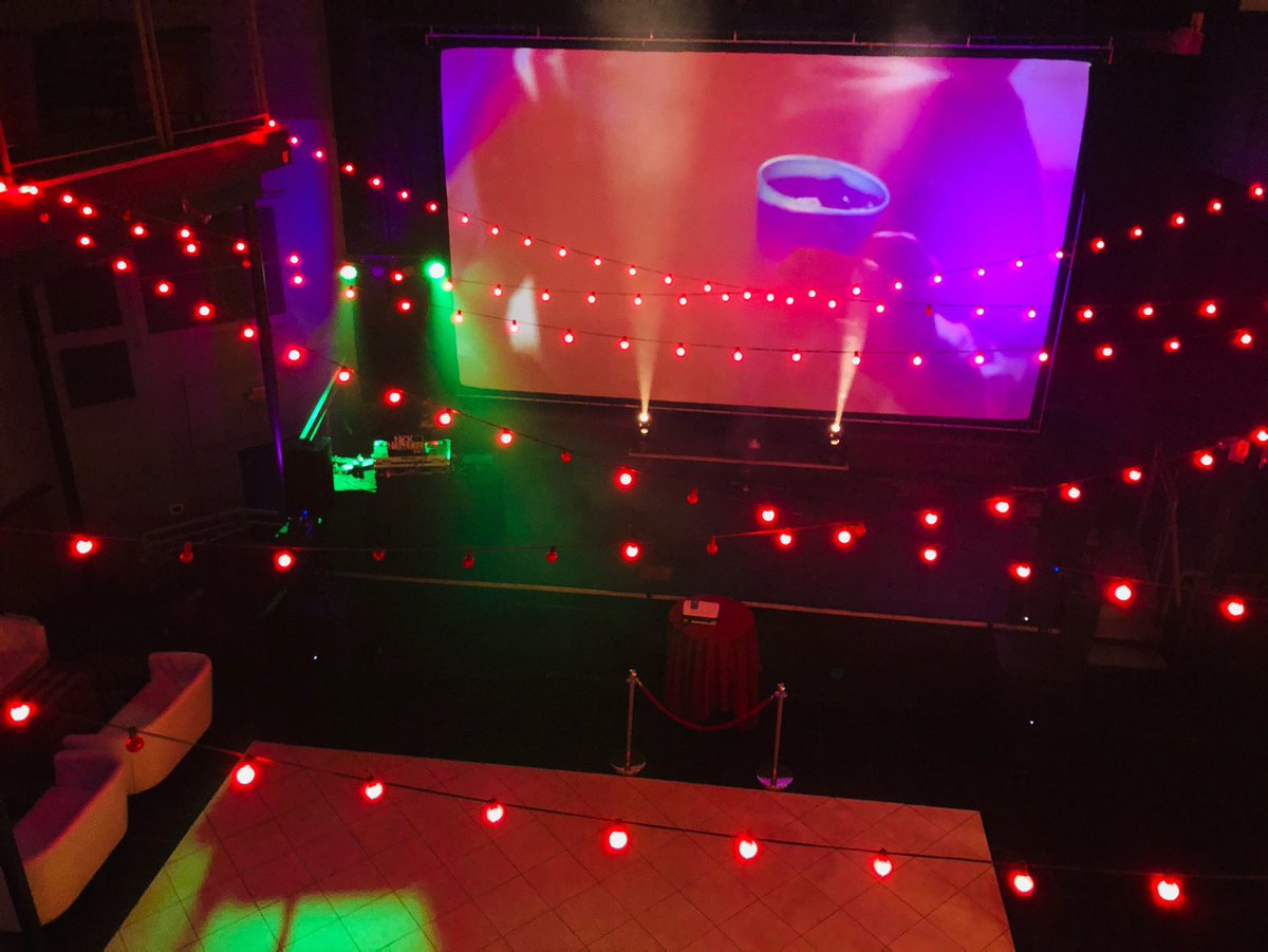 DJNickNiemeier's tweet photo. Come celebrate #NYE at the #RedCarpetLounge in #Warrensburg tonight from 7pm-1:30am! DJ Scotty K on the opening set, then I’m mixing up music videos on a 15 foot projector screen &amp; taking you into the New Year! 2021 video countdown &amp; champagne toasts at midnight! 🥂 https://t.co/PPeuz2jOaz