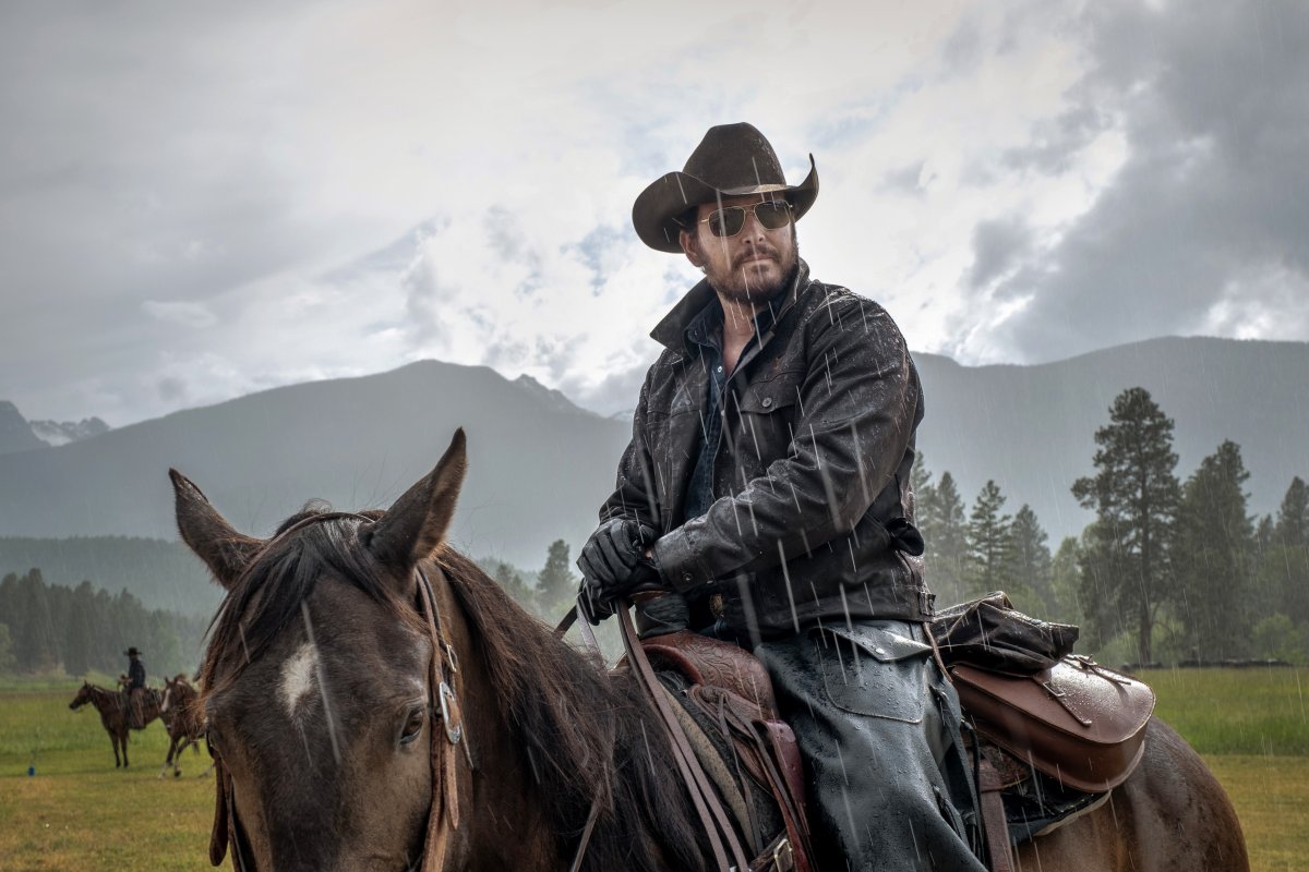 Yellowstone's tweet photo. Presented without comment. @colehauser #TeamRip #YellowstoneTV https://t.co/LZU2p5Ilir
