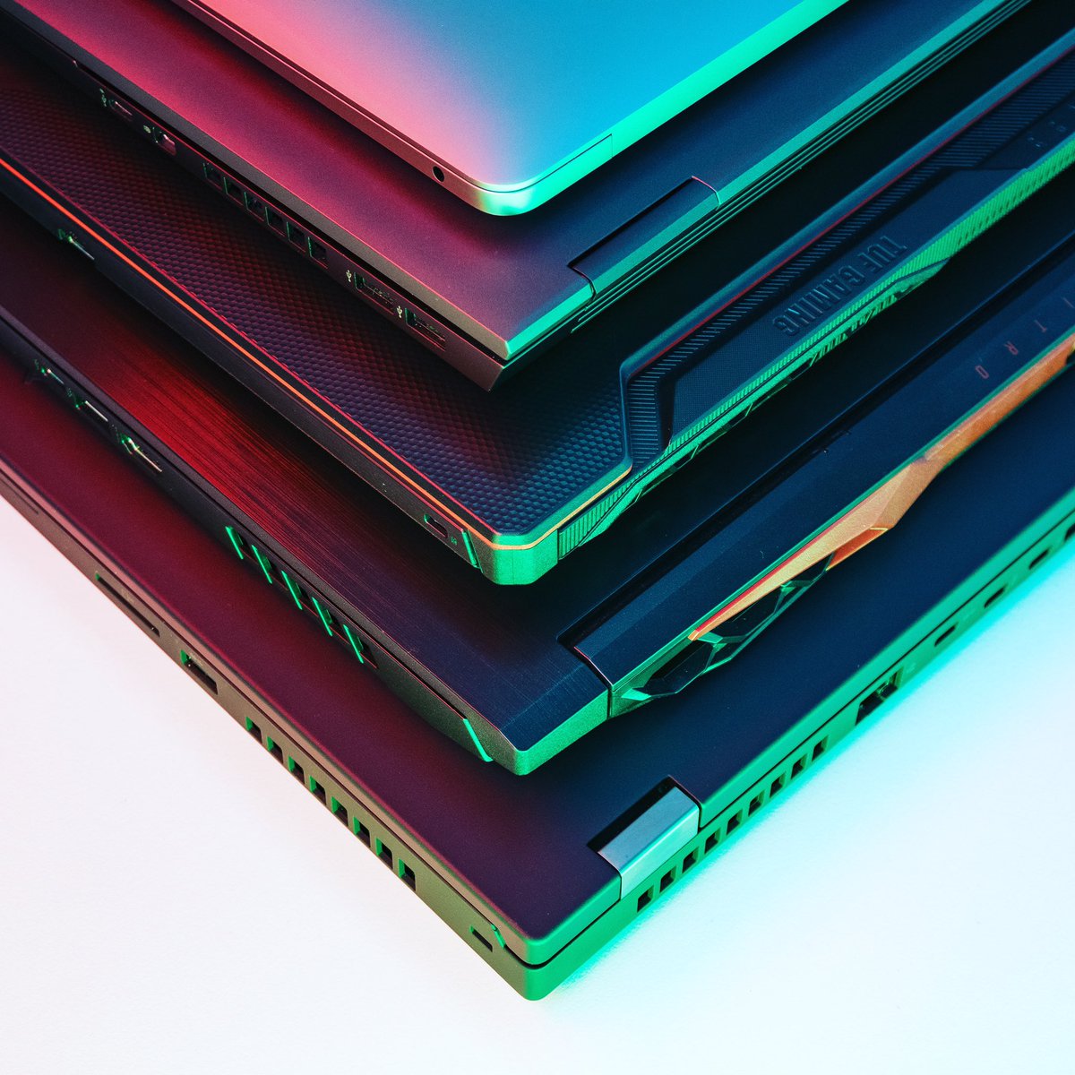 ViewThink's tweet photo. Happy New Year everyone!!! 🎉
If you ever find yourself bored during the holidays, check out our list of 5 best laptops in 2020: https://t.co/yK5cIBvvmN
See you all in 2021!!
#thinkview #BestLaptops2020 #Happy2021 https://t.co/P13jrNWbZa