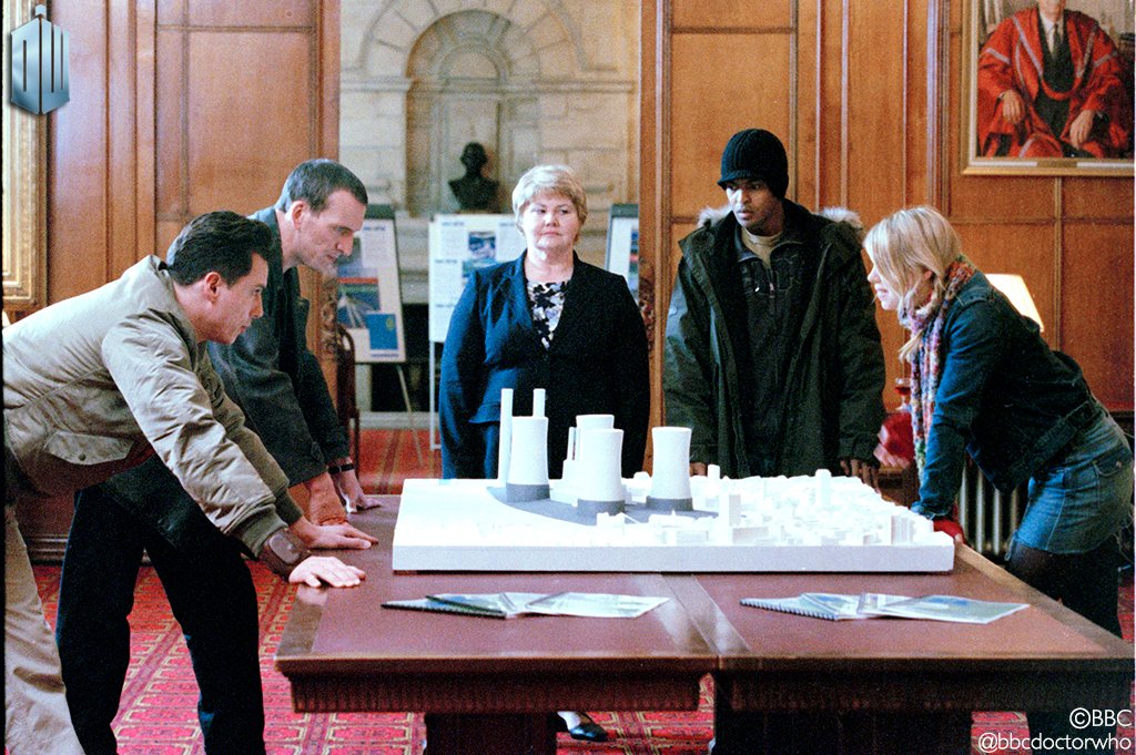 open this thread if you love doctor who!/safe/gen