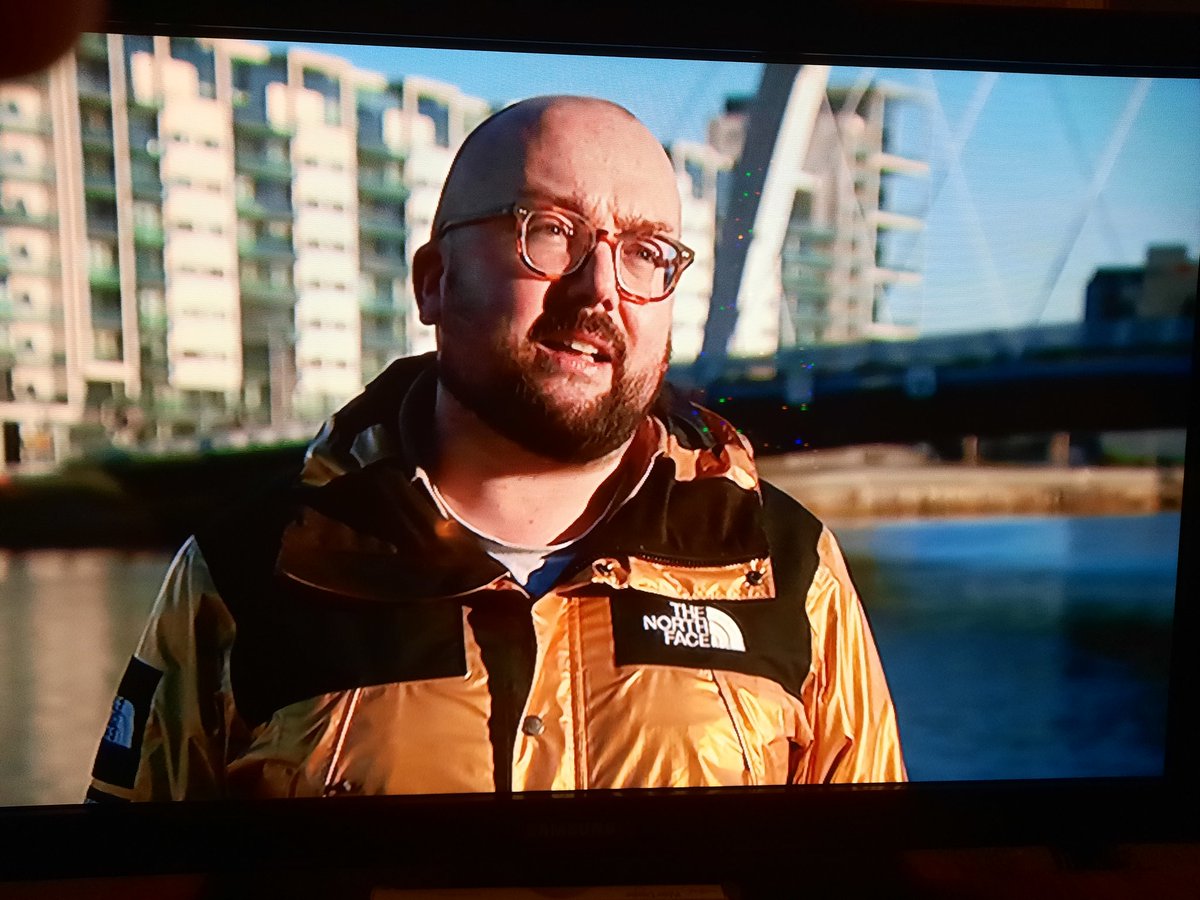 Loving the gold Jacket @JamieKinlochan and you came across really well on <a href="/STVNews/">STV News</a> such an amazing ambassador for <a href="/whocaresscot/">Who Cares? Scotland</a>

Happy Hogmanay xxx