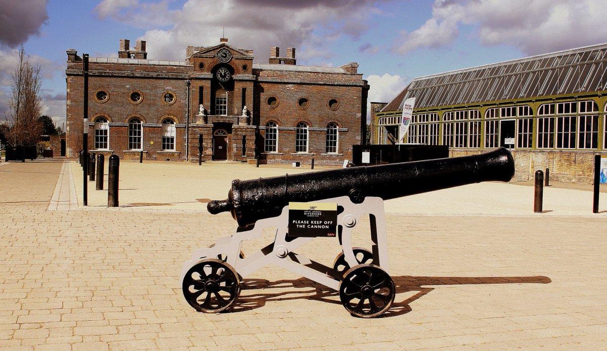 Before the war the DD's work was dependent on the oversight and management of the Ordnance Board (OB). If one of the Services wanted a new weapon they submitted to the OB a general idea, or rough specification.5/