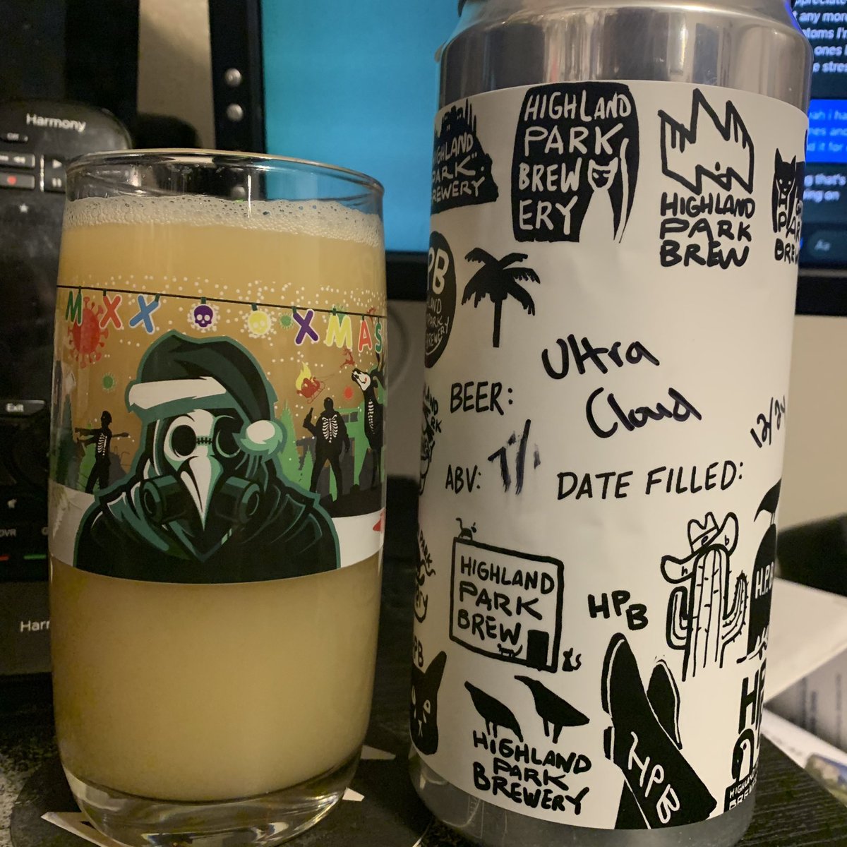 This #ultracloud from <a href="/hpbrewery/">Highland Park Brewery</a> was amazing! Smooth, juicy, citrusy and tropical. Enjoyed it in our MMXX XMAS glass. Still a few left! Savethebeerwhalez.com