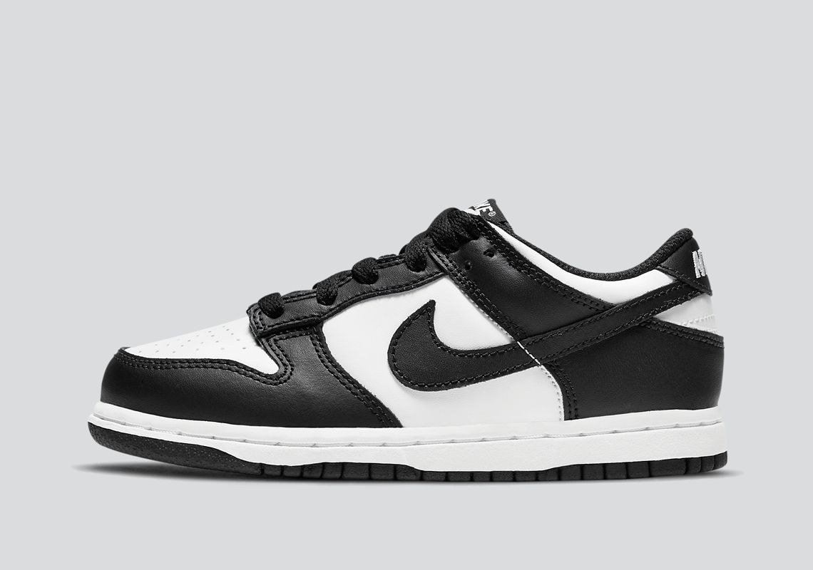 SneakerNews's tweet photo. Are you copping the Nike Dunk Low 'White/Black' for the whole family on 01/14/21? https://t.co/x6a3a7WVDB https://t.co/zMnVvYSsHE