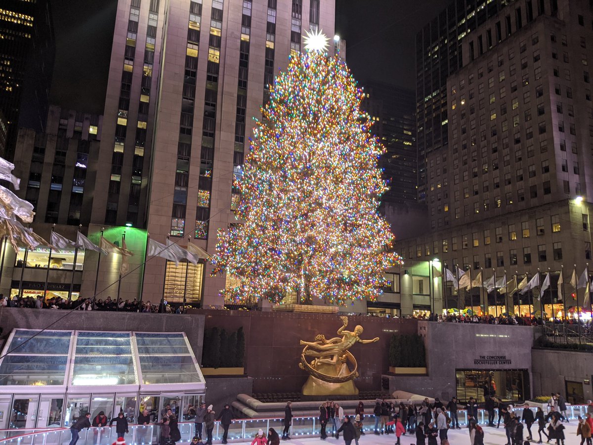 TheVinceTorres's tweet photo. Just over a year ago.. 

#2019 #photograghy #NewYork #christmas https://t.co/x7DoffnZel