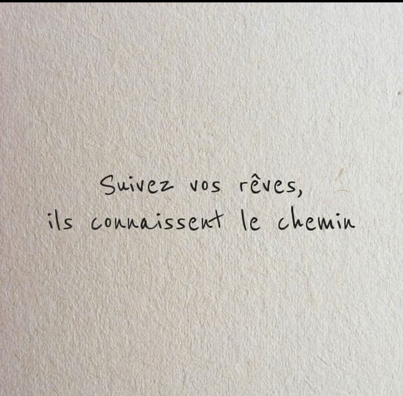 pierrejp75's tweet photo. #HappyNewYear2021 que #2021 nous donne la possibilité de suivre nos rêves ......🙏😘. Que #2021 soit aussi l’#Annee2021 d’une #paix d’une #sérénité retrouvée . #belleannee a tous 🥰 https://t.co/g9Ihx0VA9e
