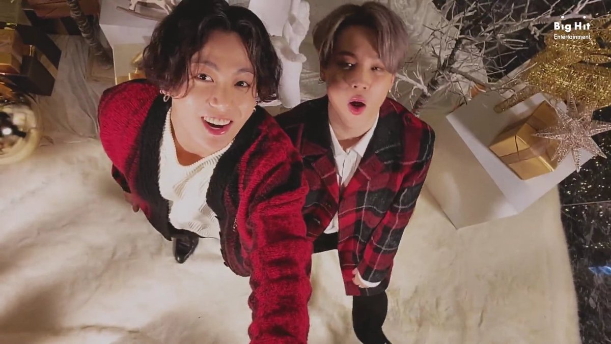 Dynamite Holiday RemixJikook as a unit for this remix was an unforgettable moment: