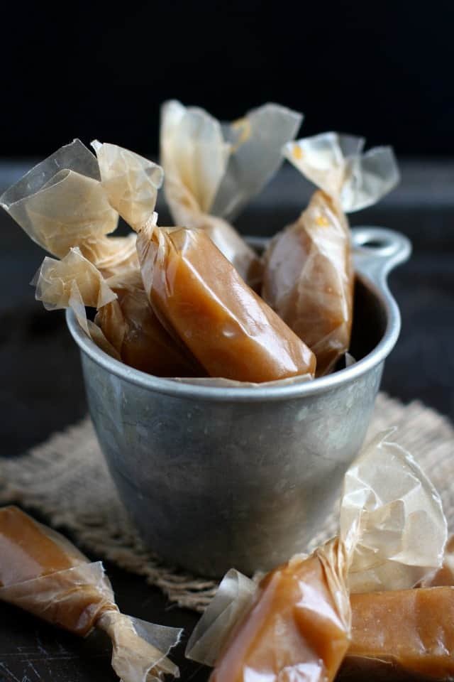 I just made a batch of 
<a href="/theprettybee/">Kelly</a>'s dairy free caramel candy and it is TO DIE FOR!!! Thank you Kelly! #Veganuary #govegan 
<a href="/Veganella_/">Veganella 🥦</a> 
theprettybee.com/dairy-free-car…
