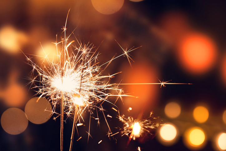 LRSrecycles's tweet photo. Happy New Year’s Eve! Lakeshore observes New Year’s Day tomorrow. Learn if the holiday impacts your service this week https://t.co/aHgiYnUg0t. #LRSupdate https://t.co/9qLHn0hA6G