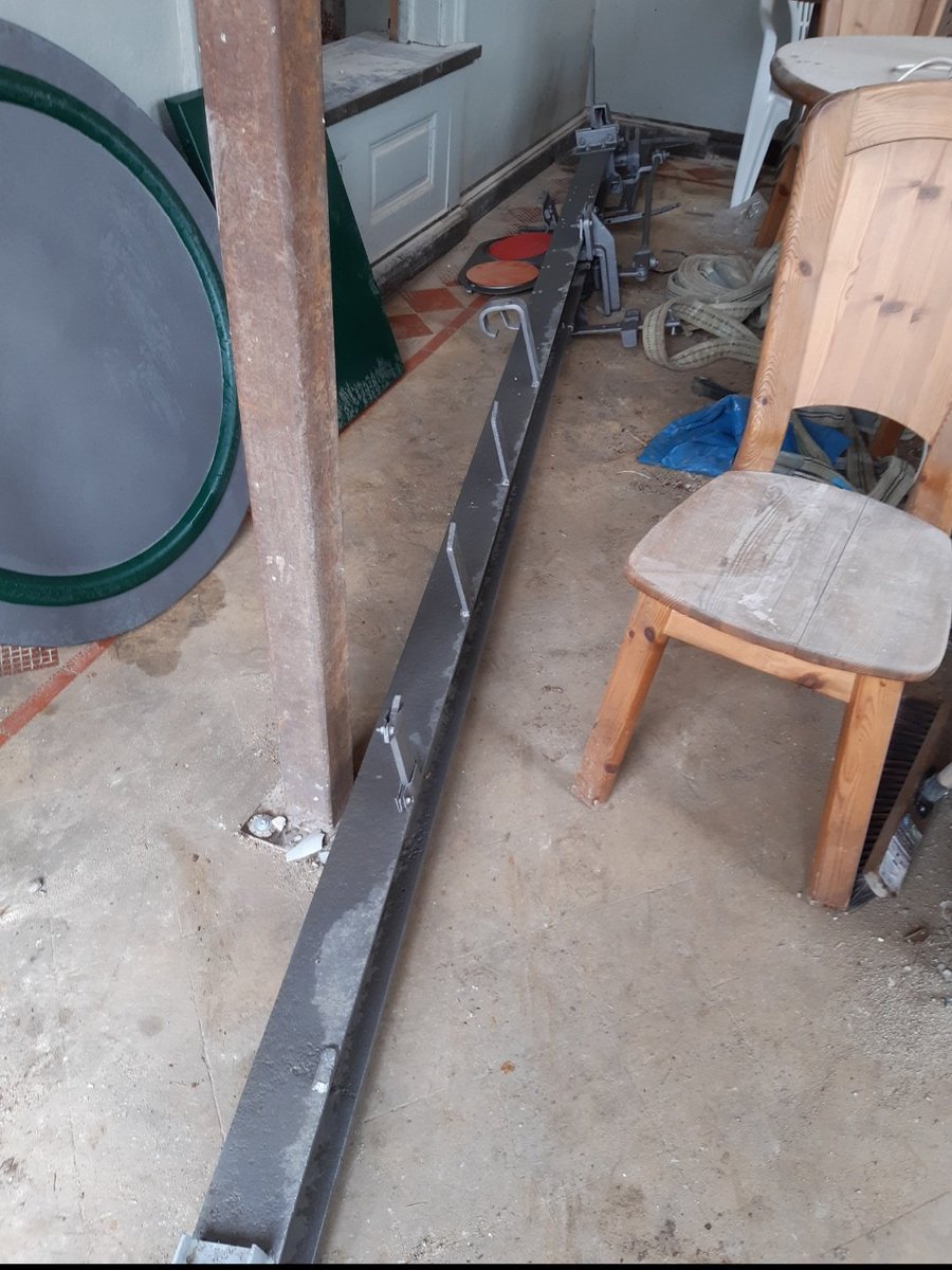 We found some old Saule/ columns to replace the missing ones in the Bahnhof. And dear Herr Pusch renovated our old signal beautifully, before he retired