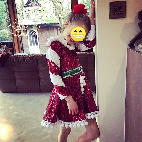 NimBurgin's tweet photo. My last commission of the year! 🎉 I ❤️ when a client sends a pic! This little girl got a very special gift from Santa this year 🎅🎄🤫 Have a wonderful NYE everyone 🎉🎉 #jojosiwadress #sequinsdress #sparkle #christmasdress #custommadedress #imakesparklythings https://t.co/07spUutTJb