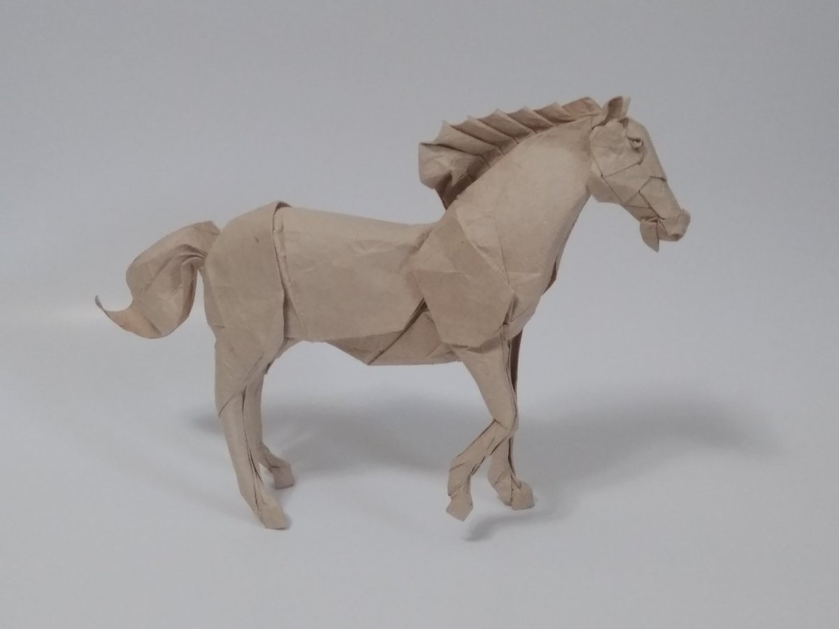 Quick pic of my horse again. Folded from one 19" square of Dó Paper.