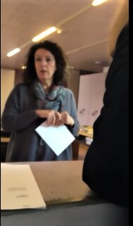 mauroz64's tweet image. Pour conclure l'année, voici les photos des 4 associes FAUSSAIRES de la #SCP,  titulaire depuis 1985 de l'Office du greffe du tribunal de commerce de #Nice
(Trois membres de la famille #BAILET + OULD-AOUDIA CIGNETTI)

#seacontract #Nice06 
@E_DupondM