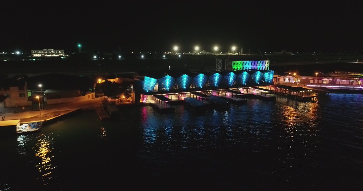 MACLmedia's tweet photo. 2021 New Year Lights @VelanaAirport https://t.co/EgINBlMCD9