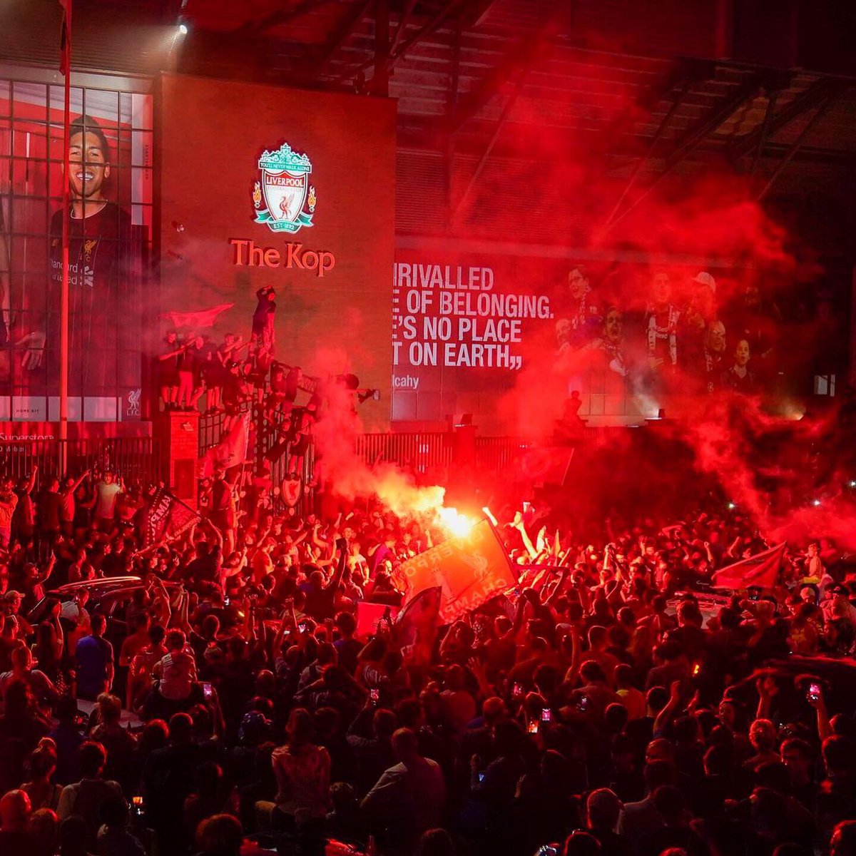 Up_TheReds's tweet photo. The good times. 💭⏮ #LFC https://t.co/ozQjSXYANY