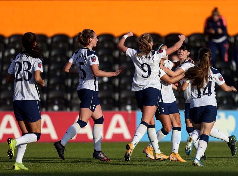 RiannaDean1's tweet photo. 2020☑️ ... A year full of unexpected challenges for everyone. Ready for what’s in store in 2021, let’s make it a gooden’ 🌟⚽️🥰 https://t.co/x98QSHKaeu