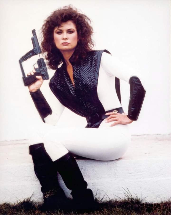 Happy Birthday to Jane Badler who turns 67 today!  Pictured here as Diana on V. 