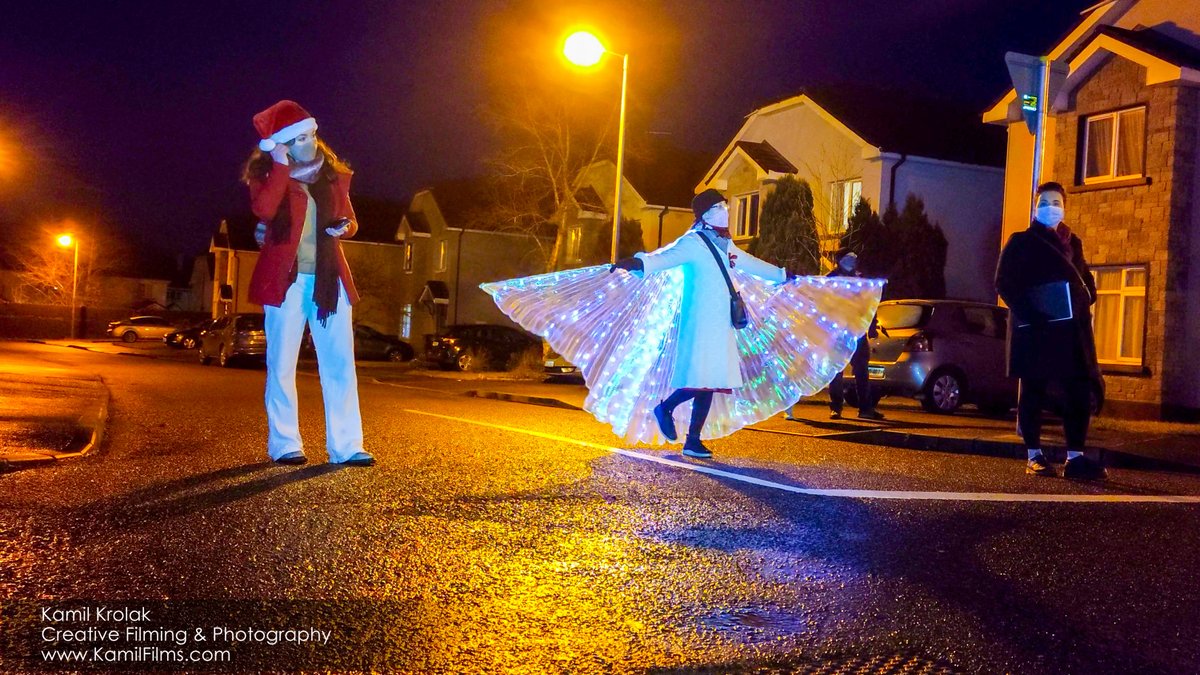 Athenry2020's tweet photo. When the singers in @MusicAthenry  choirs agreed to wear cloaks that lit up, when carol singing, who knew they'd take to it so enthusiastically
@galway2020 https://t.co/WSOkbdMQ2u