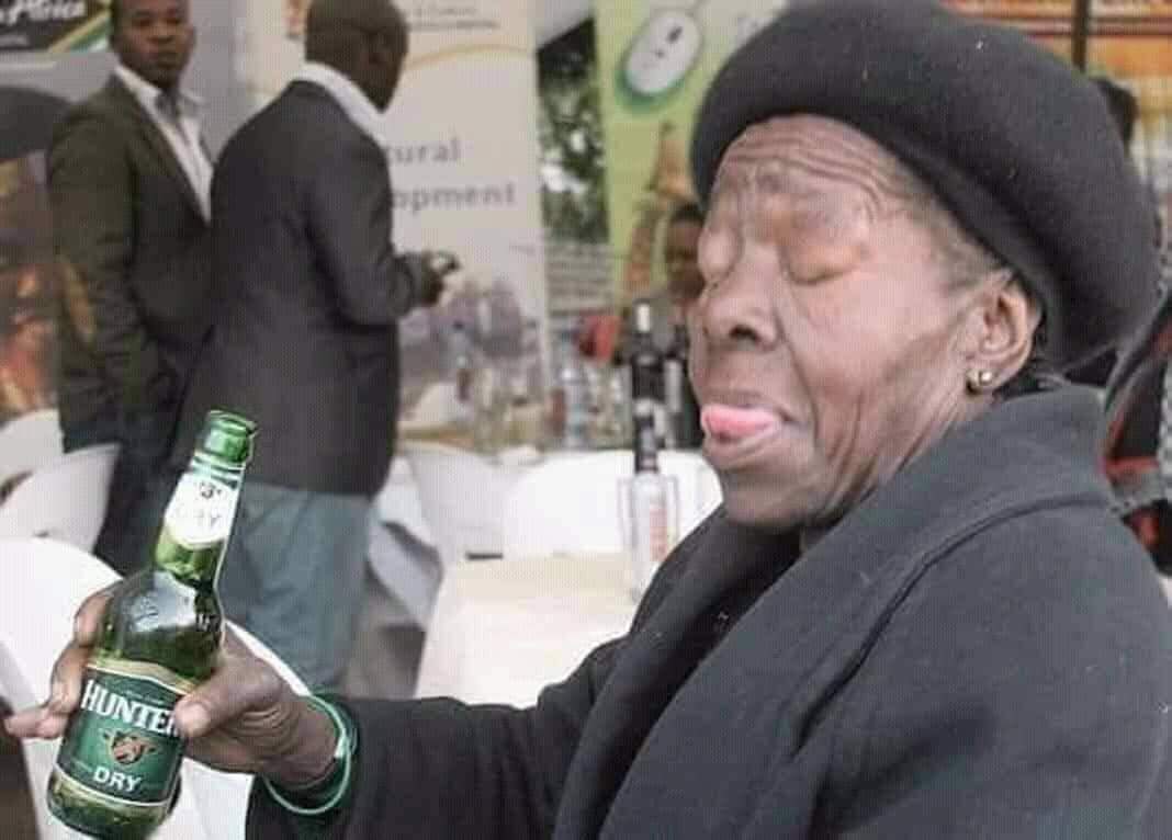 MasterMpz's tweet photo. @Shimza01 Ho robetse bona, re nale mabaka rona 😅 https://t.co/xLTvSm0mAA