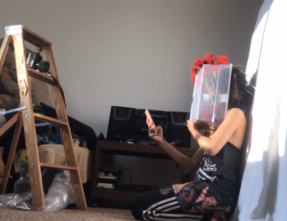 kihmberlie's tweet photo. the set up           Vs             the shot https://t.co/GQX8iaQkGN