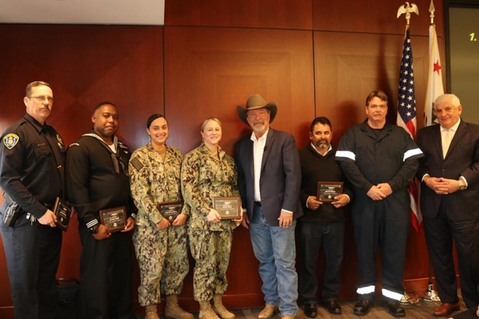 Remember when 5 local heroes saved the life of a Freeway Service Patrol driver?  #SANDAG honored the local heroes for their actions at a pre-COVID Board of Directors meeting. Check out the video for the full story 