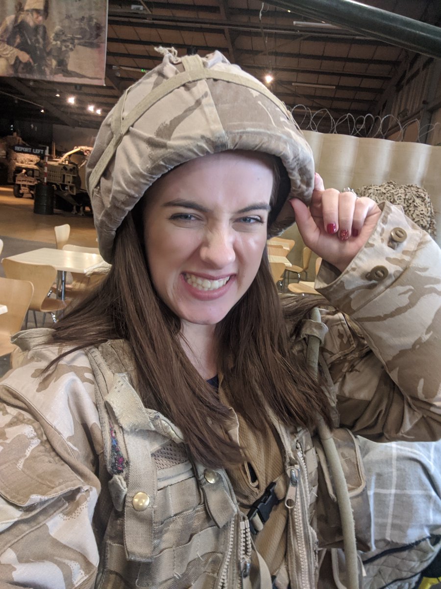 THREAD: It's a bit of an understatement to say that 2020 has been rubbish. What was suppose to be a year of adventures and lots of guiding, became a year of unemployment, sadness, fear and worry. 2020 started with Tankfest and MCRS with  @Herstory_Club - the best start to a year!