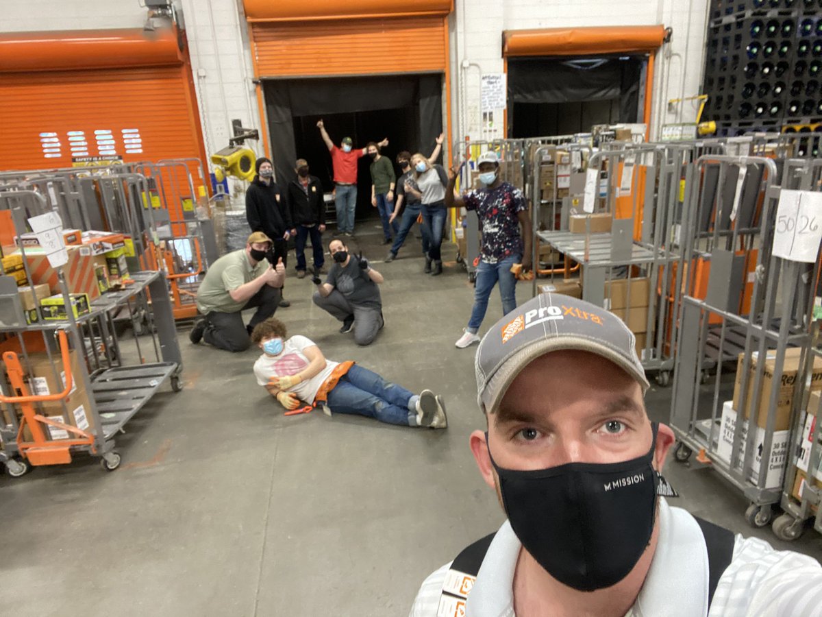 Jon Basting4007 (@jonbasting) on Twitter photo Shout out to the #4040rocks day team for stepping up and unloading the truck today. 1600plus trailer under 2 hours🙌 <a href="/RLM4040/">Robert</a> @blkubes <a href="/MattClarkeTHD/">Matt Clarke</a> @jessica_witte_ <a href="/cayselahrman/">CayseLahrman</a> @Jessica25456722 <a href="/chrisbecker4040/">Christopher Becker</a> Shout out to the #4040rocks day team for stepping up and unloading the truck today. 1600plus trailer under 2 hours🙌 <a href="/RLM4040/">Robert</a> @blkubes <a href="/MattClarkeTHD/">Matt Clarke</a> @jessica_witte_ <a href="/cayselahrman/">CayseLahrman</a> @Jessica25456722 <a href="/chrisbecker4040/">Christopher Becker</a>