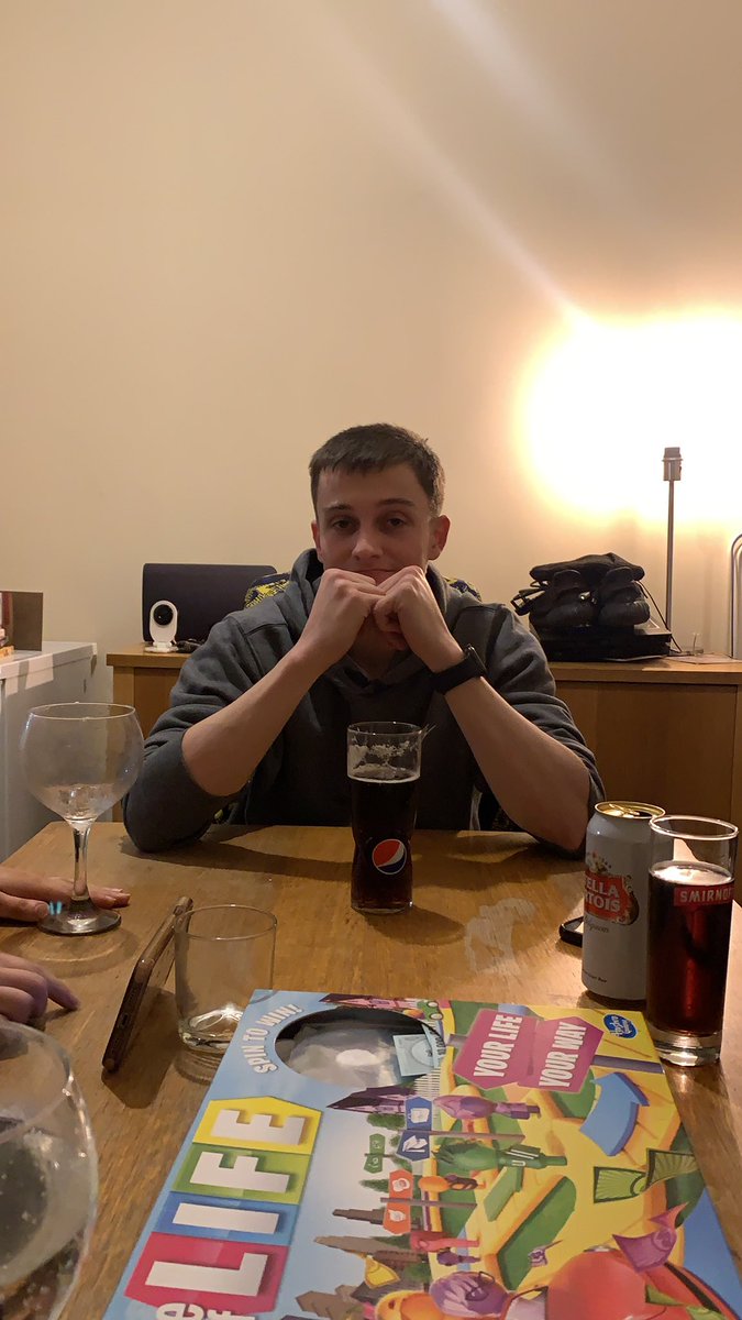 barnesinnit's tweet photo. @cameronkelly98 has runny shit at the minute but still managed to give his pubes a cheeky fade https://t.co/TIMJoCiHIq