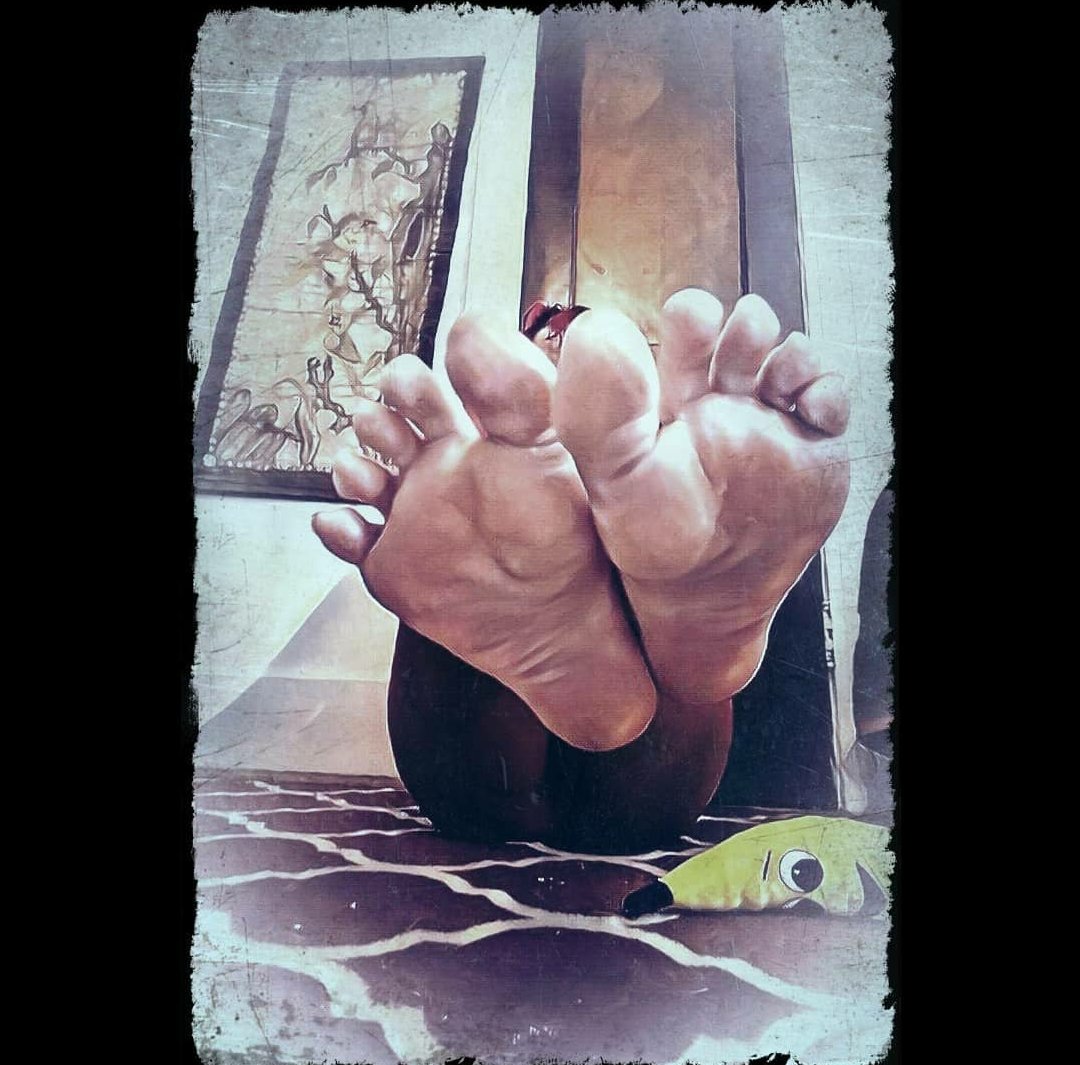 VampireQueen031's tweet photo. I sell feet pics. Cashapp only 
#Feet #footfetish #feetfetish #feetpics #sellfeetpics #paypigs #findom #moneyslaves #barefeet #paypig #fetishmodel https://t.co/DXuPQBceFC